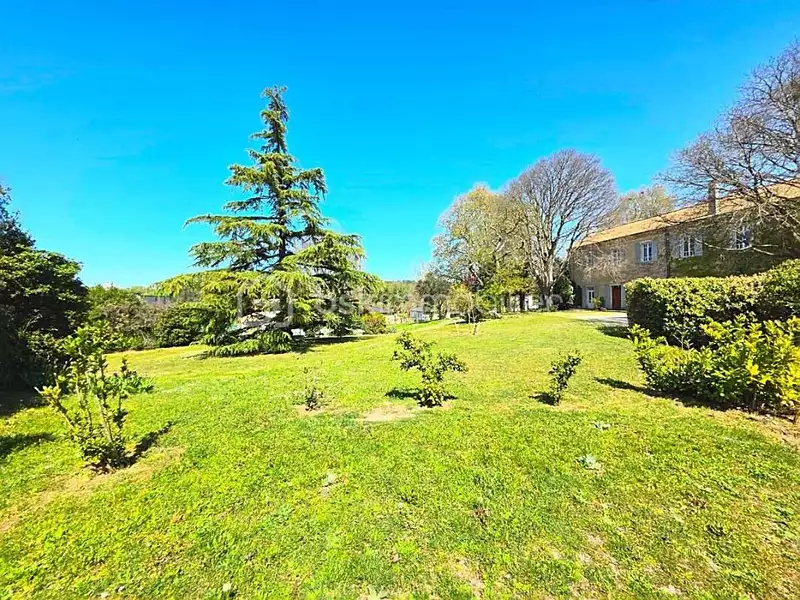 Maison, 387 m²
