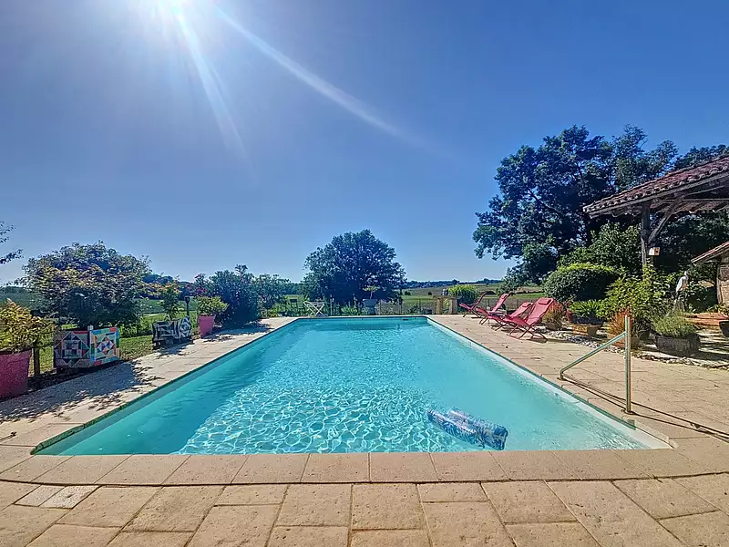 Maison, 240 m²