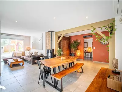 Maison, 215 m²