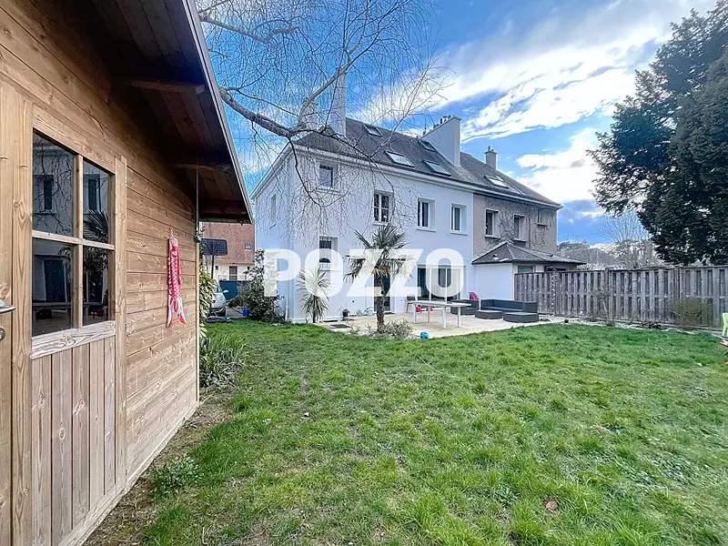 Maison, 155 m²