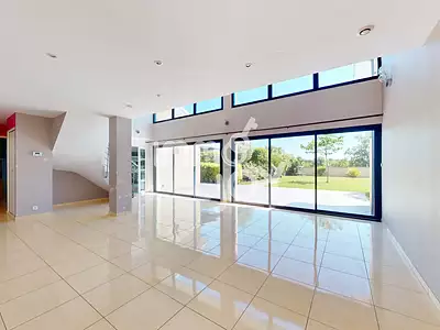 Maison, 185 m²