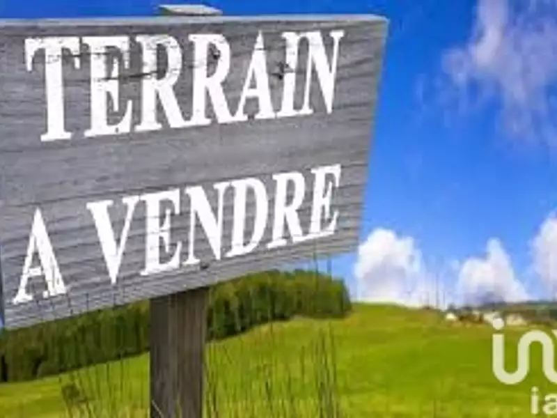 Terrain, 2 000 m²