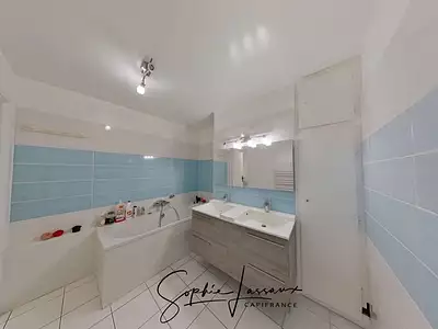 Maison, 162 m²