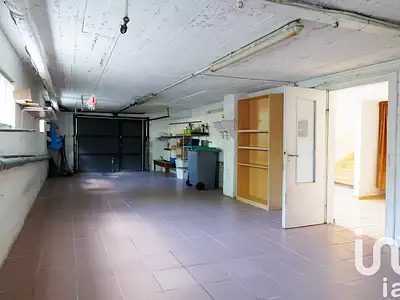 Maison, 196 m²