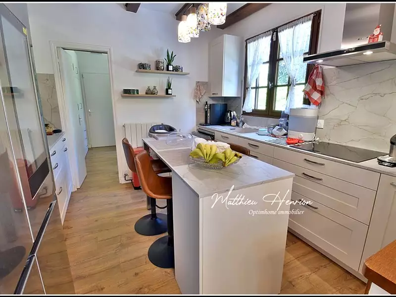 Maison, 185 m²