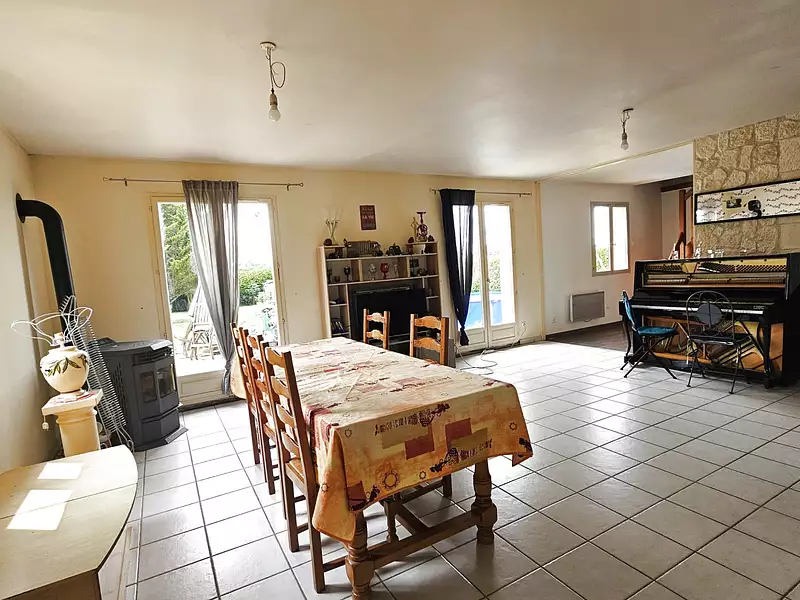 Maison, 141 m²