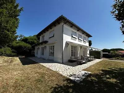 Maison, 222 m²