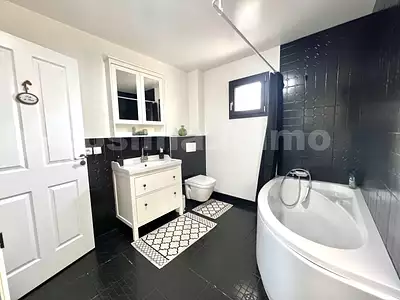 Maison, 250 m²