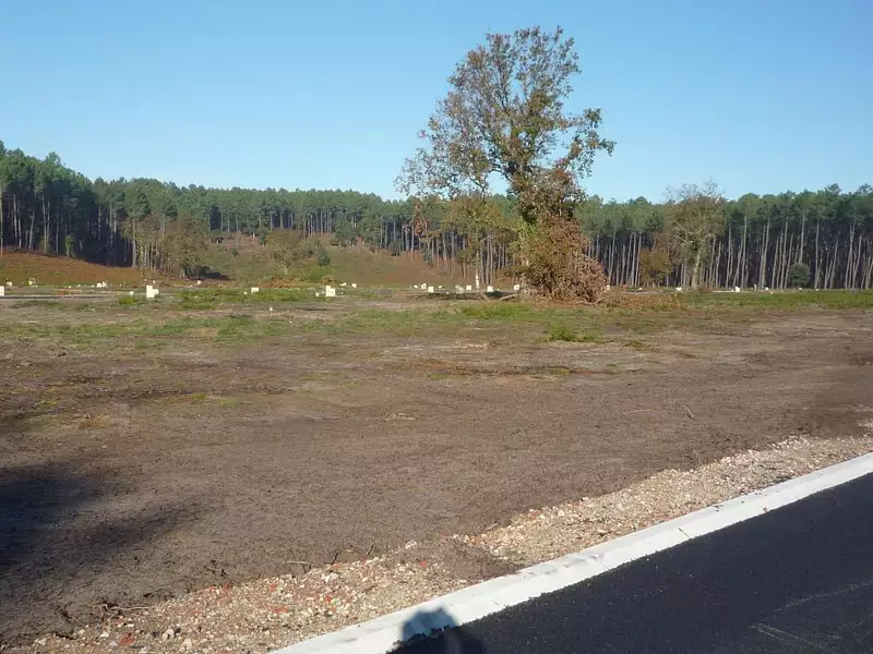 Terrain, 599 m²