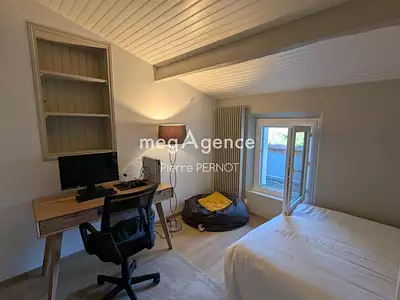 Maison, 240 m²