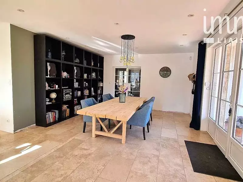 Maison, 190 m²