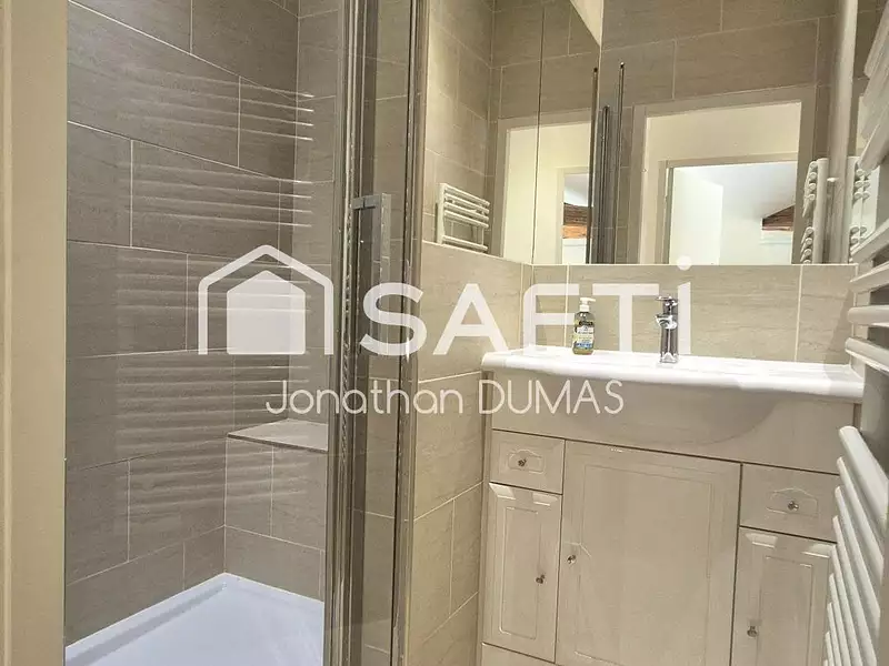 Maison, 374 m²