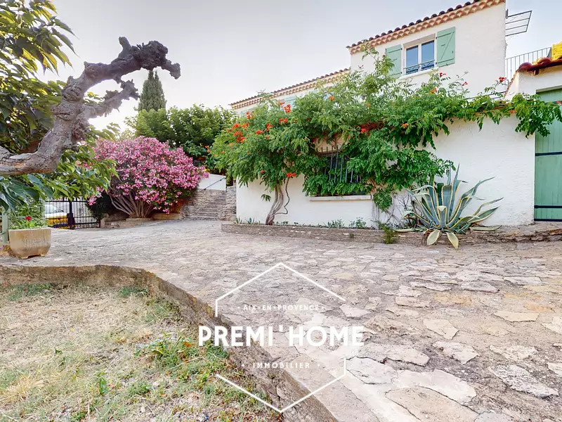 Maison, 211 m²