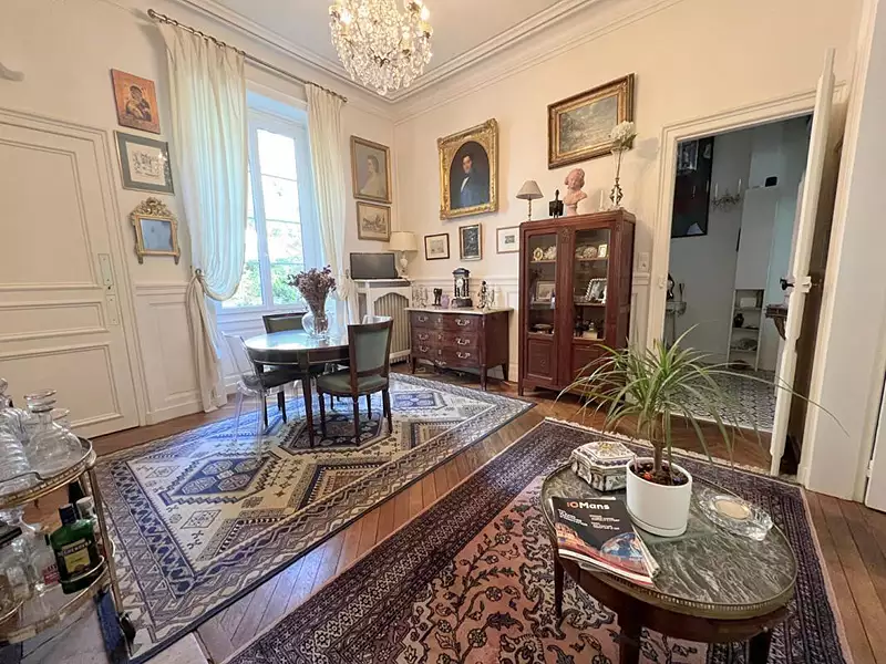 Maison, 210 m²