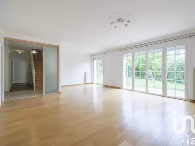Maison, 151 m²