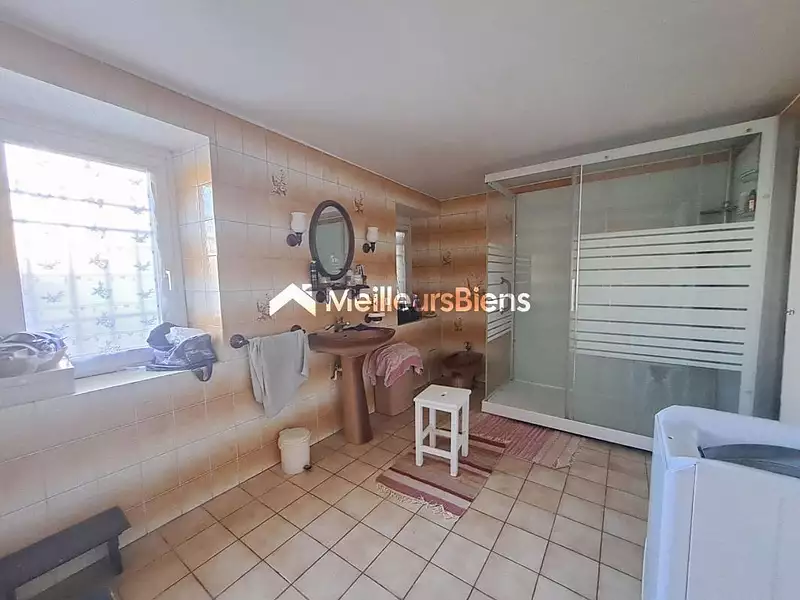 Immeuble, 326 m²