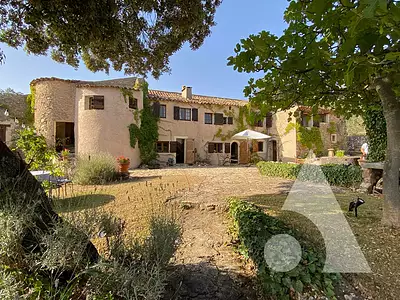 Maison, 490 m²