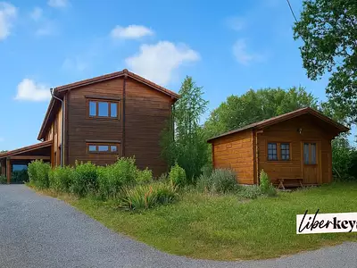 Maison, 245 m²