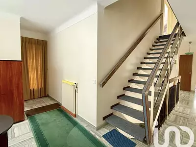 Maison, 215 m²