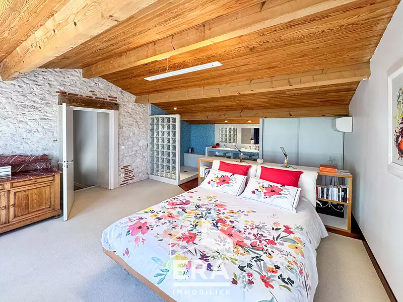 Maison, 250 m²
