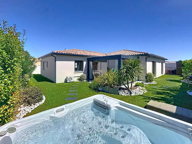 Maison, 165 m²