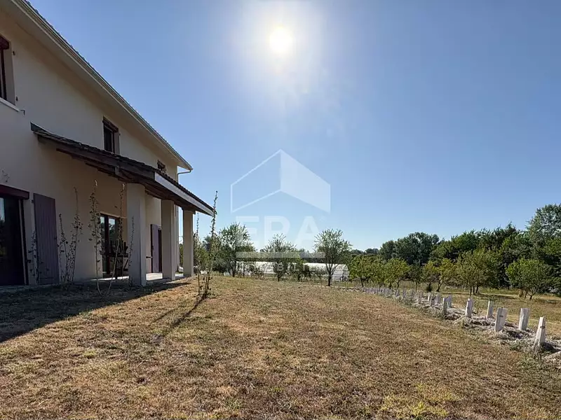 Maison, 143 m²