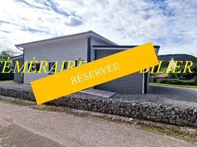 Maison, 102 m²