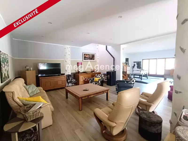 Maison, 360 m²