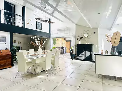 Maison, 345 m²