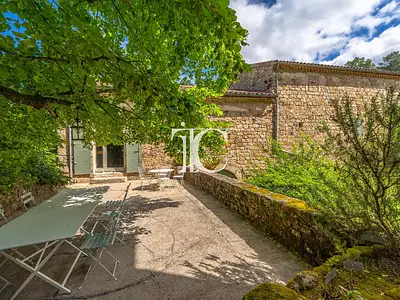 Maison, 333,5 m²