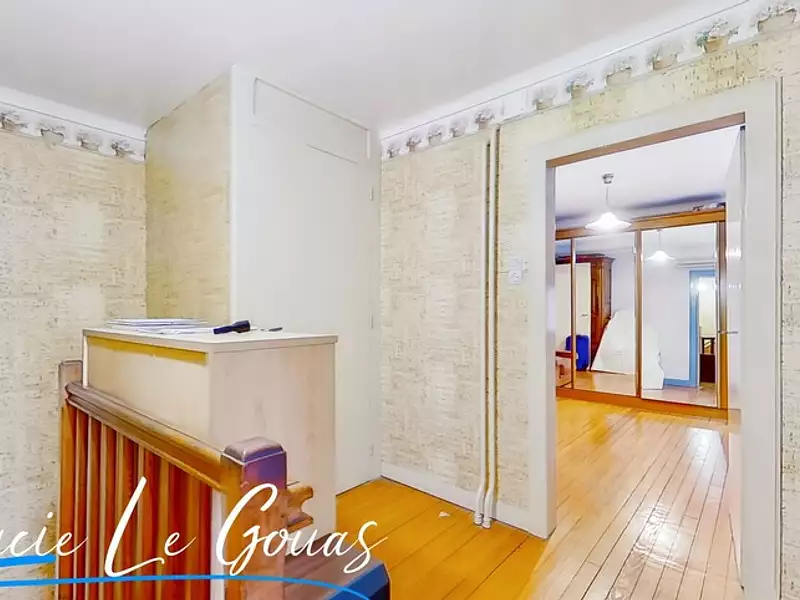 Maison, 233 m²