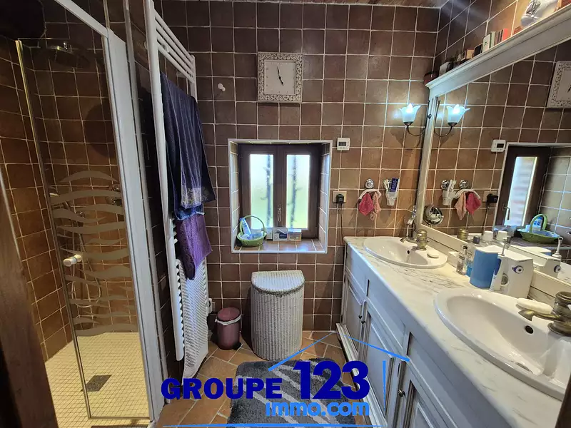 Maison, 207 m²