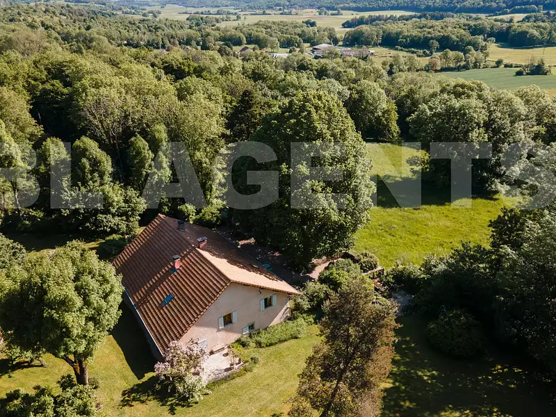 Maison, 216 m²