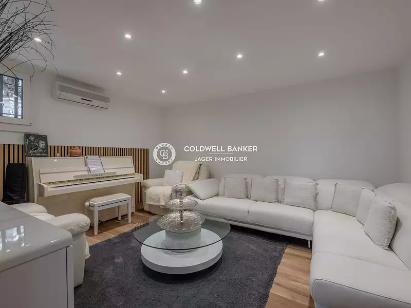 Maison, 280 m²