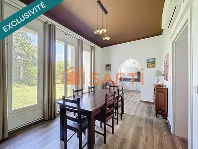 Maison, 218 m²