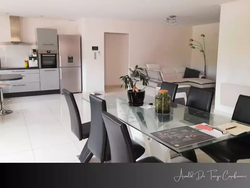 Maison, 126 m²