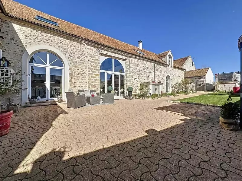 Maison, 285 m²