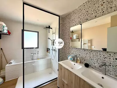 Maison, 157 m²