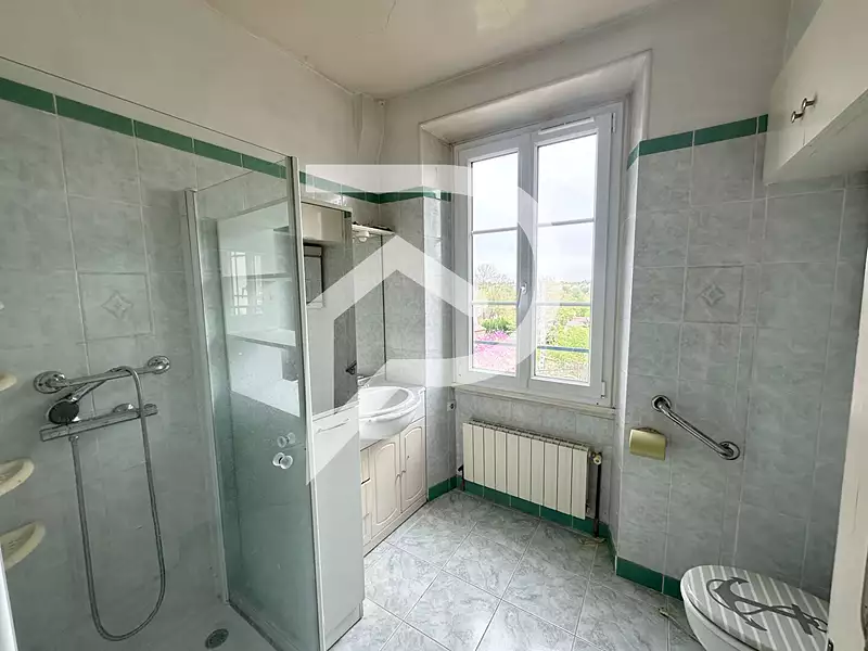 Maison, 228,4 m²