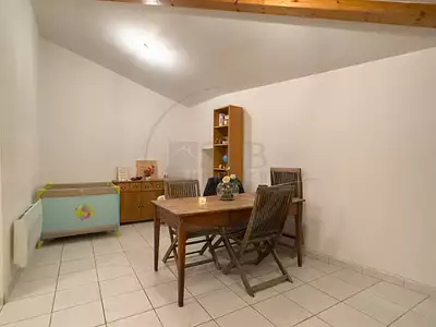 Immeuble, 280 m²