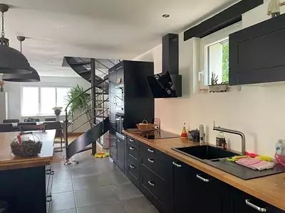 Maison, 220 m²