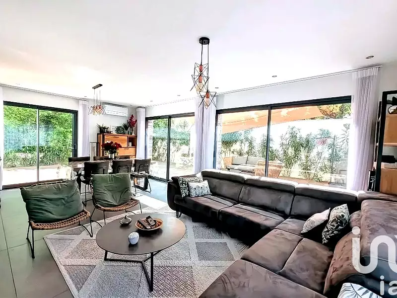 Maison, 122 m²