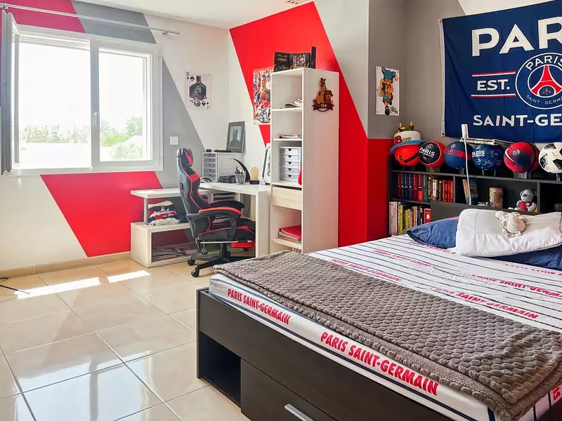 Maison, 235 m²