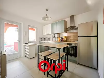 Maison, 240 m²