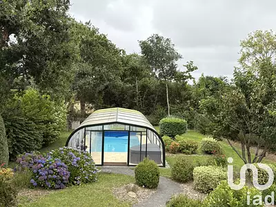 Maison, 166 m²