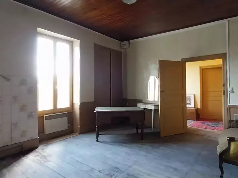 Maison, 240 m²
