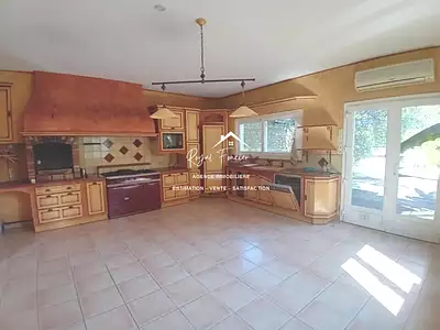 Maison, 165 m²