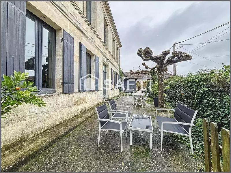 Maison, 250 m²