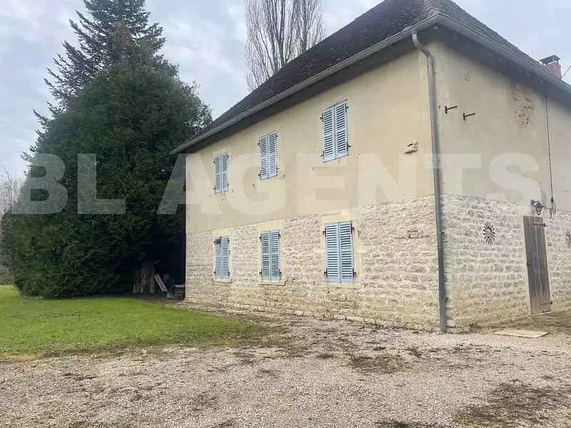 Maison, 156 m²