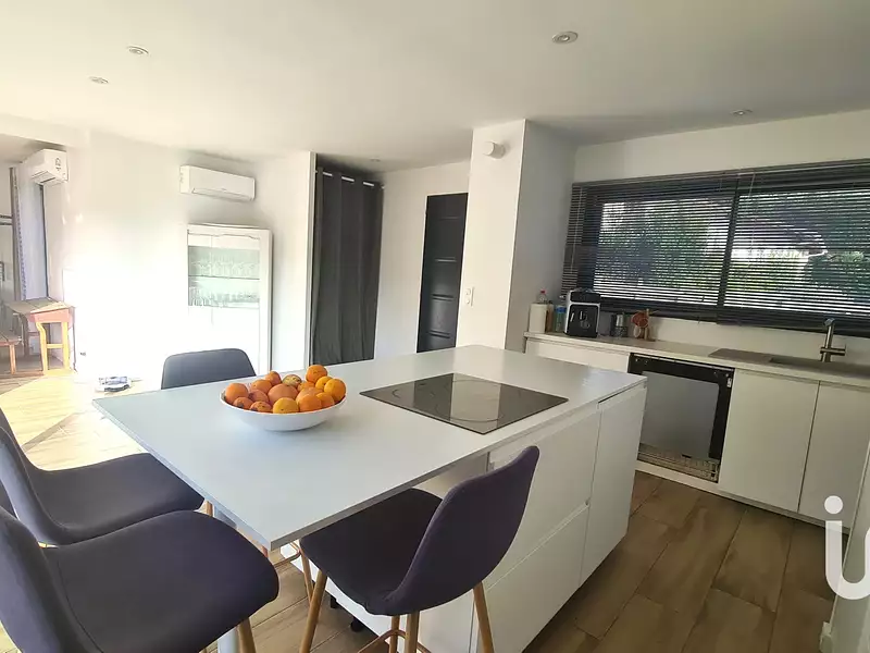 Maison, 163 m²